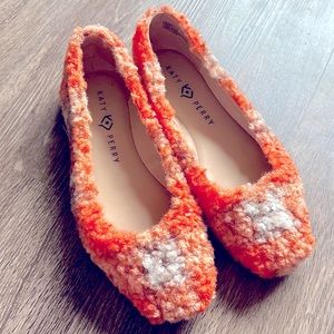 Katy Perry The Evie Flat in Orange Multi with box